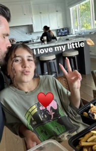 Kourtney Kardashian e Scott Disick celebram aniversário da filha