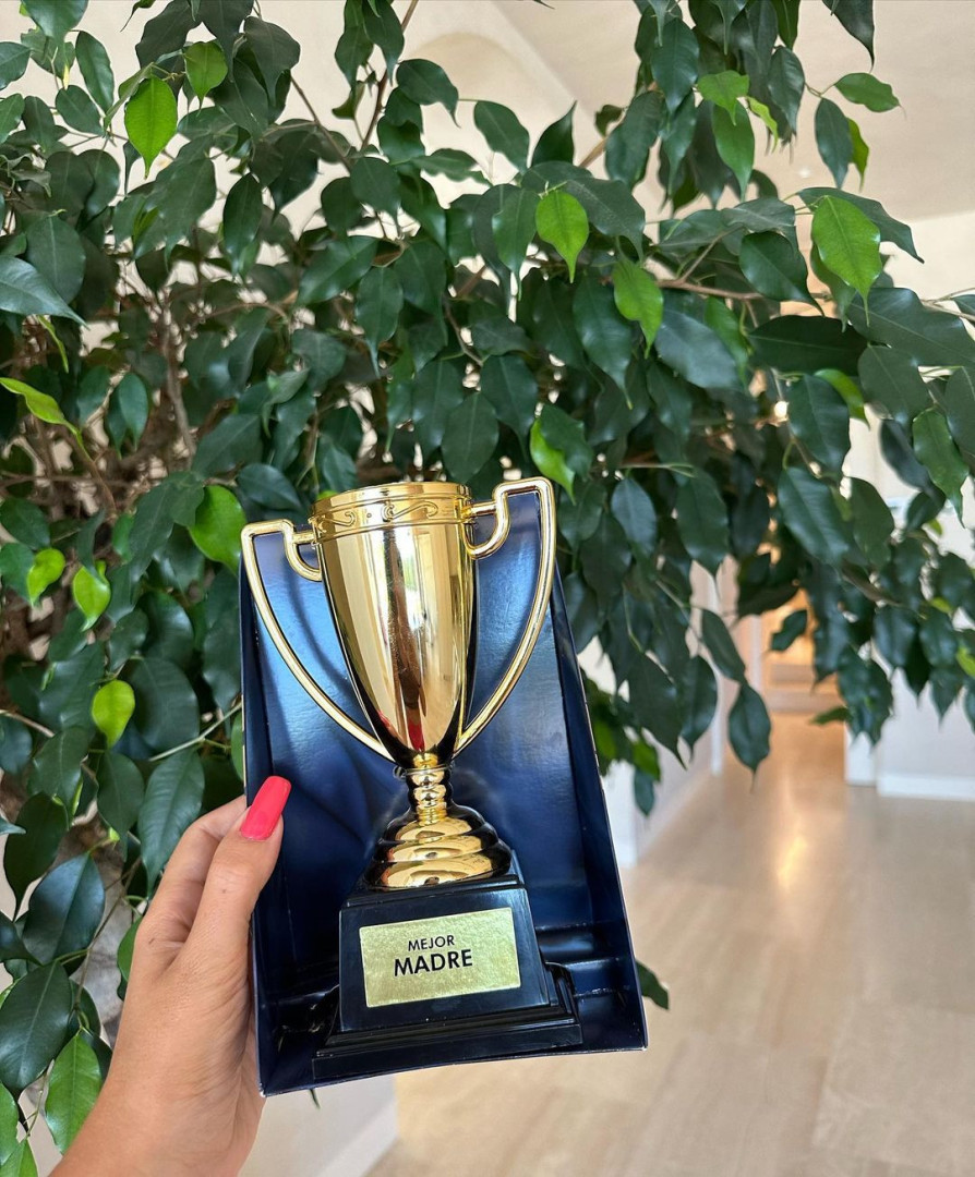 Georgina Rodríguez recorda início da relação com CR7 e mostra família