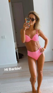Inês Aires Pereira também adere ao estilo 'barbiecore': "Hi, Barbie"