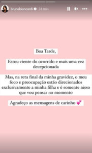Na reta final da gravidez, namorada de Neymar reage a nova polémica