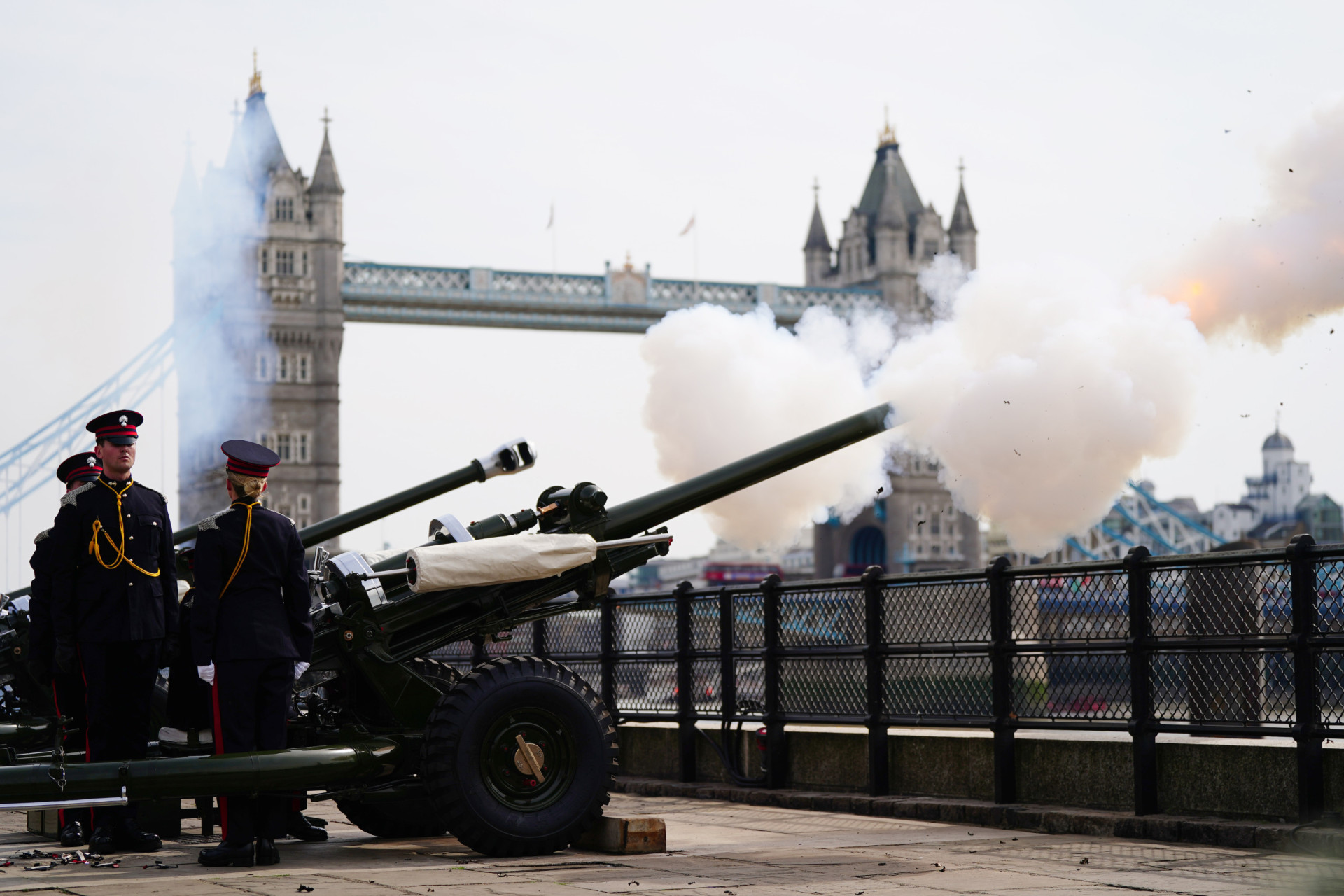 Subida de Carlos III ao trono assinalada com 21 tiros em Hillsborough