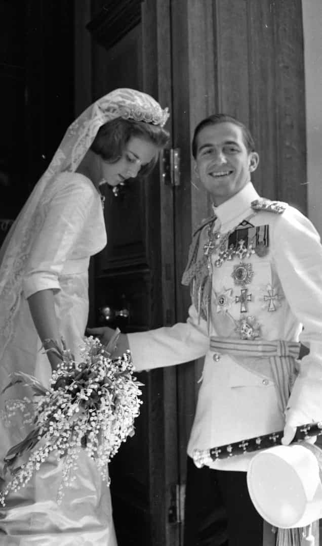 Encontrado vestido de noiva de Ana Maria da Grécia perdido há décadas