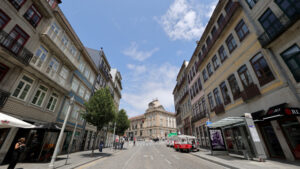 Inaugurada estátua gigante de Shakira na Colômbia
