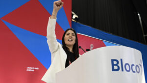 "Não permitirei que PS lave as mãos do que aconteceu na maioria absoluta"