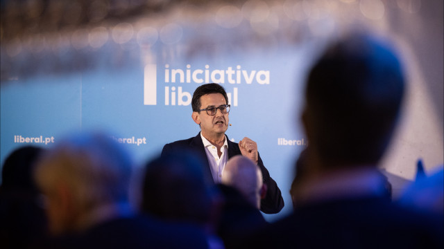 PS convoca Pizarro e administração do Santa Maria sobre caso das gémeas