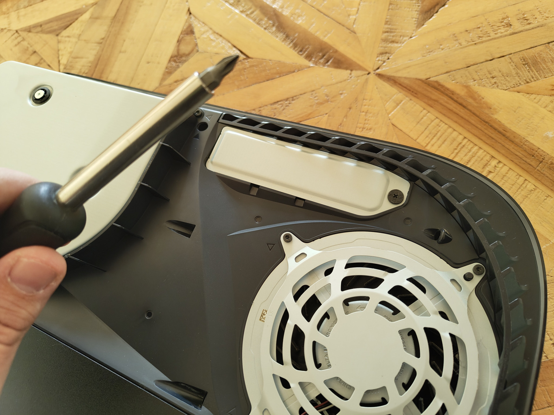 Açores? "Gravíssimo" que PSD abra a porta a acordos com o Chega