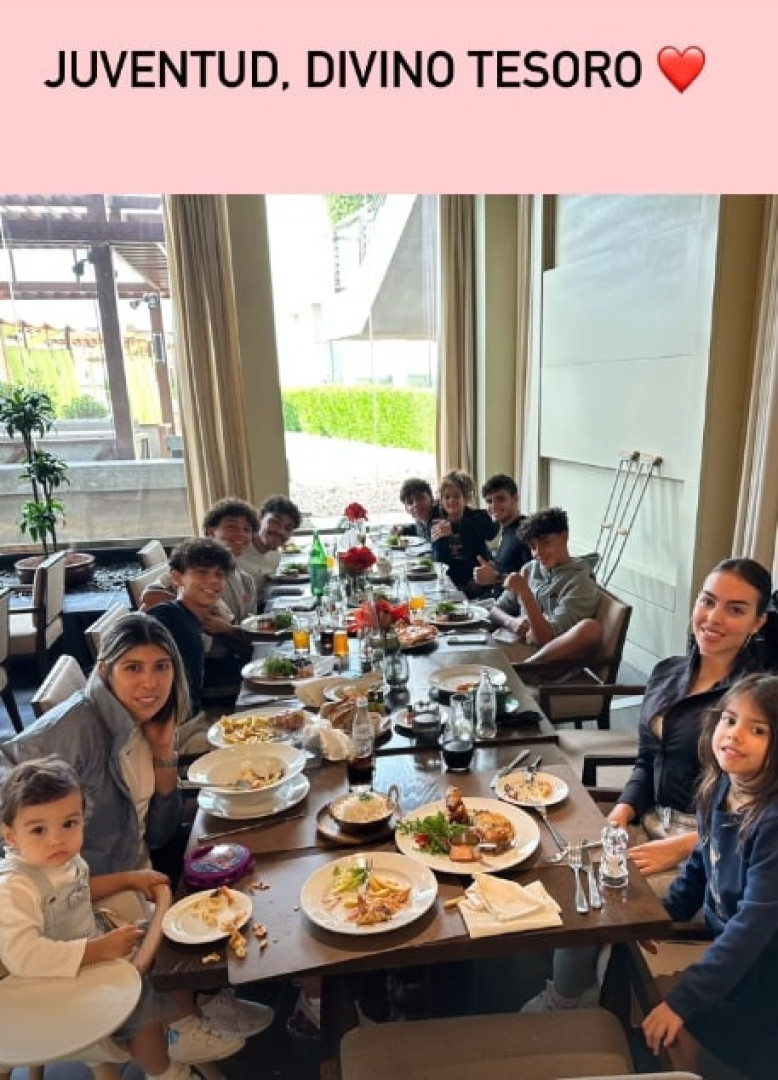 Georgina Rodríguez mostra a 'malta jovem' reunida lá em casa