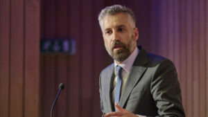 País tem de saber por que é que "está a morrer tanta gente em Portugal"