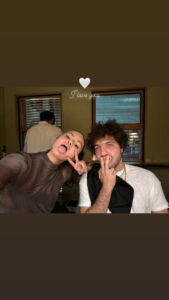 Selena Gomez celebra o primeiro Dia dos Namorados com Benny Blanco