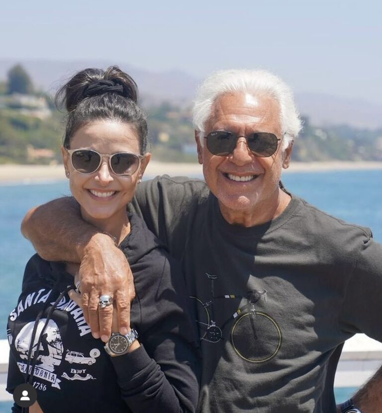 Ator Antonio Fagundes declara-se à mulher em dia especial