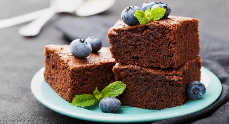 Bolo de chocolate que bebês podem comer