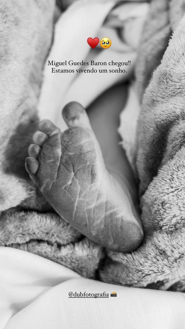 Já nasceu o primeiro filho de Kelly Baron e Pedro Guedes. Veja a foto