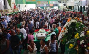 Corpo de Dona Ivone Lara é velado na quadra da escola de samba Império Serrano, no Rio