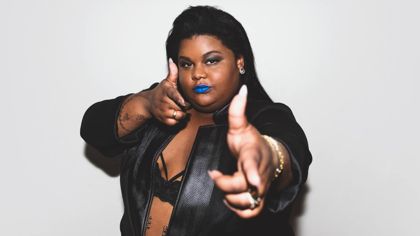 Funkeira MC Carol mira alvo certo em música que faz jus ao nome de Marielle