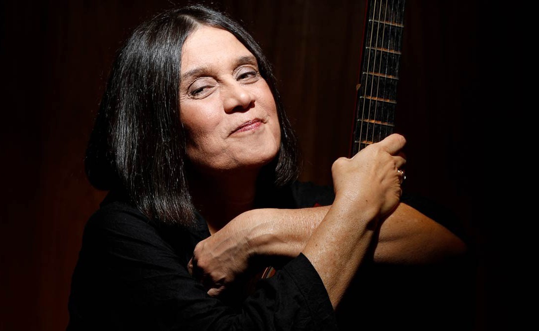 Joyce apresenta 'A velha maluca' que entrará no 'remake' de álbum de 1968