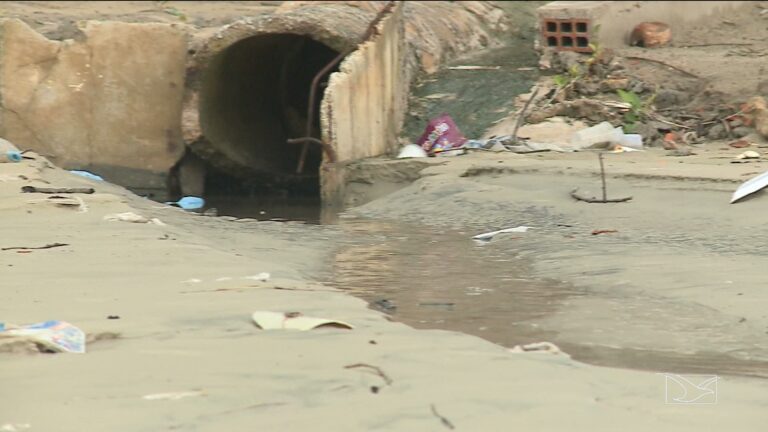 Laudo aponta praias impróprias para banho durante as férias em São Luís