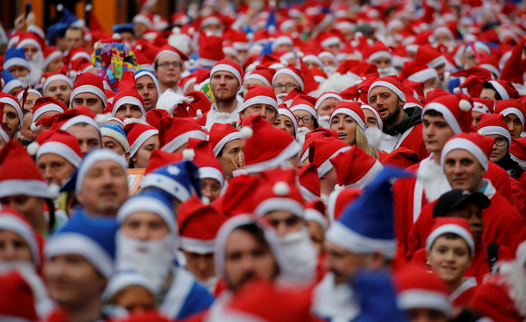 Liverpool faz corrida de Papais Noéis