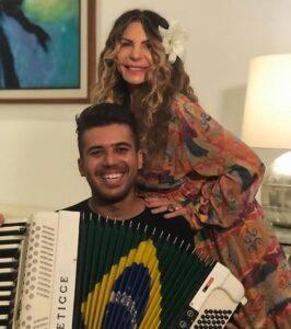 Luan Estilizado grava com Elba para EP junino que também terá Teló e Fagner
