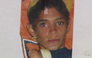 Mãe pede ajuda para encontrar filho que sumiu há 10 anos
