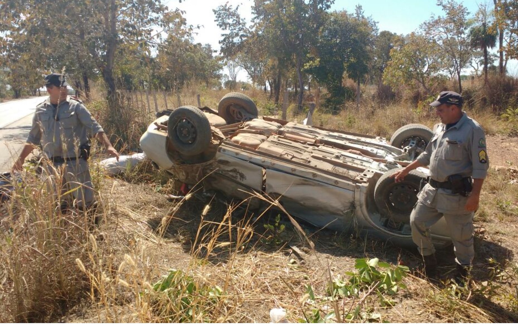 Menina morre e irmão fica ferido após acidente na GO-164, em Faina