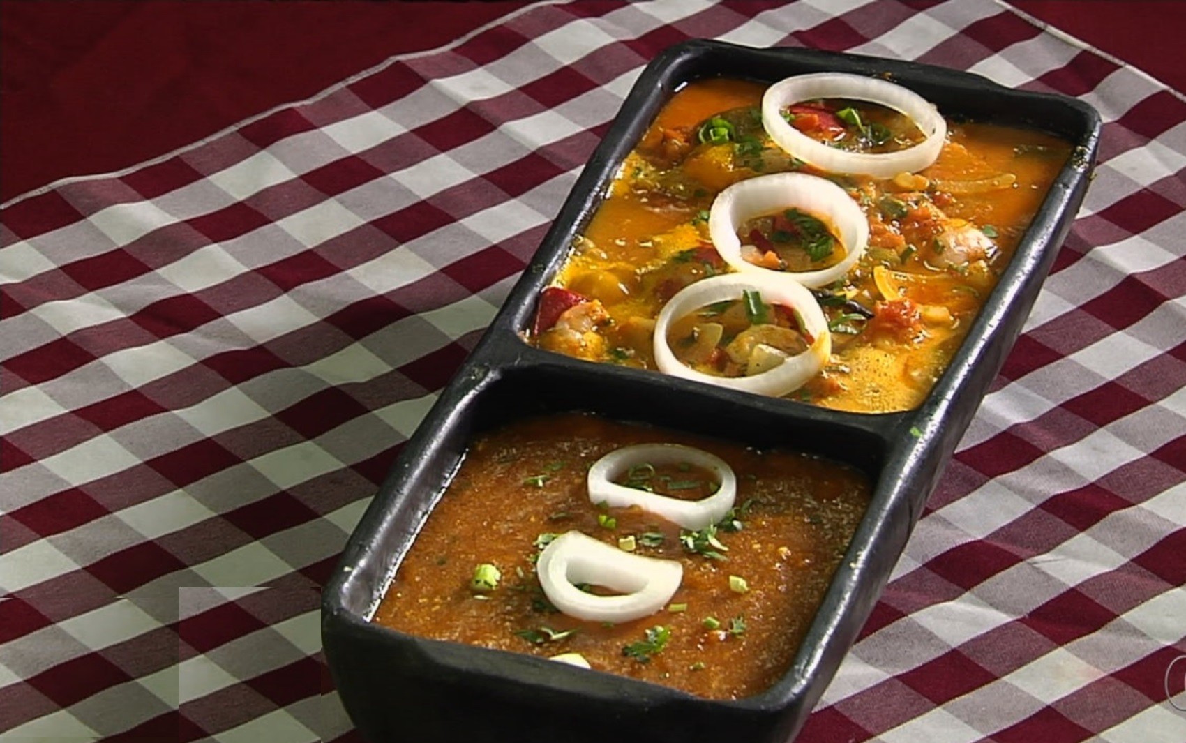 Veja receita de peixe na telha feito com pintado do Rio Araguaia, em Aruanã