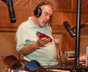 Aos 76 anos, Airto reitera requinte da percussão em CD solo feito no Brasil