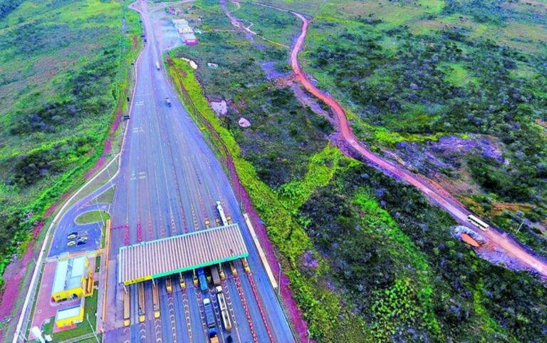 Prefeitura de Cristalina reabre estrada para que população ‘fuja’ de pedágio