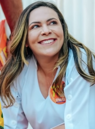 Doutora Cristiane Pina: A Nova Voz da Política em Goiás