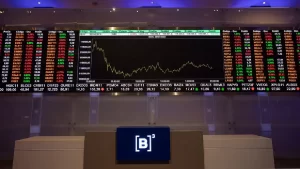 Ibovespa fecha último pregão acima dos 125 mil pontos