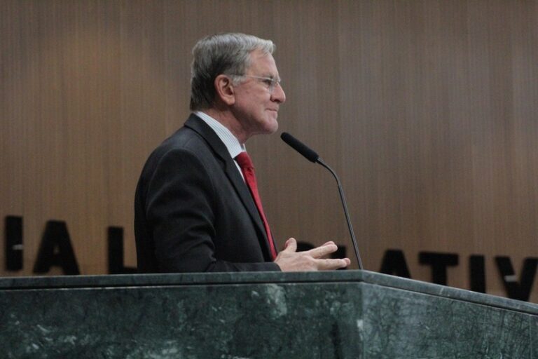 Antônio Gomide alerta sobre as condições do Hospital de Urgências de Anápolis