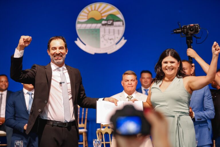 “A gente fez as pazes com a população”, diz Pellozo ao ser empossado em Senador Canedo