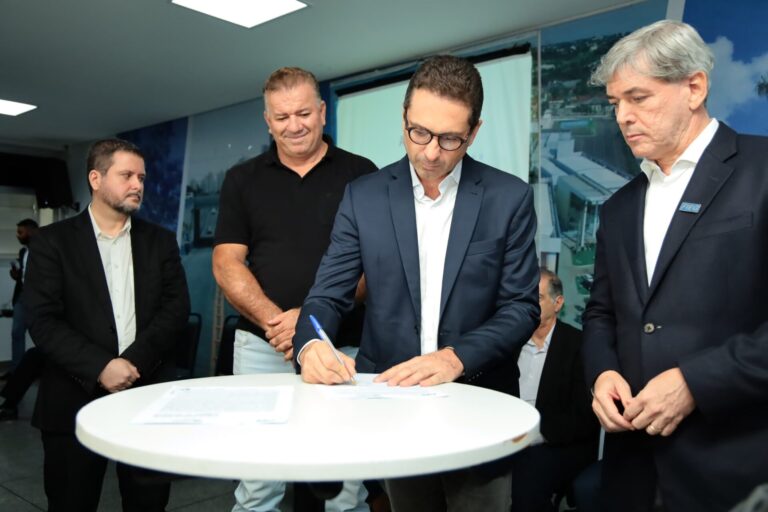 Prefeito de Aparecida assinou  com Federação  das Indústrias  de Goiás,convênio com Instituto  Aquila