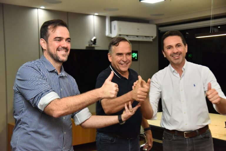 Leandro vilela e Sandro Mabel anuciam  parceria para beneficiar a população  das duas cidades