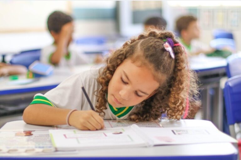 A prefeitura  anunciou  a abertura de matrículas para novos alunos na próxima  segunda-feira