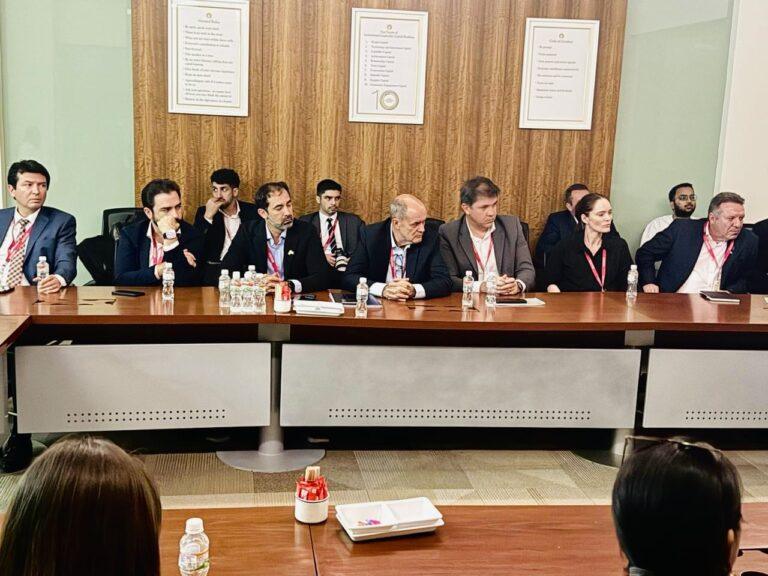 Pellozo apresenta Senador Canedo à  maior empresa privada da Índia
