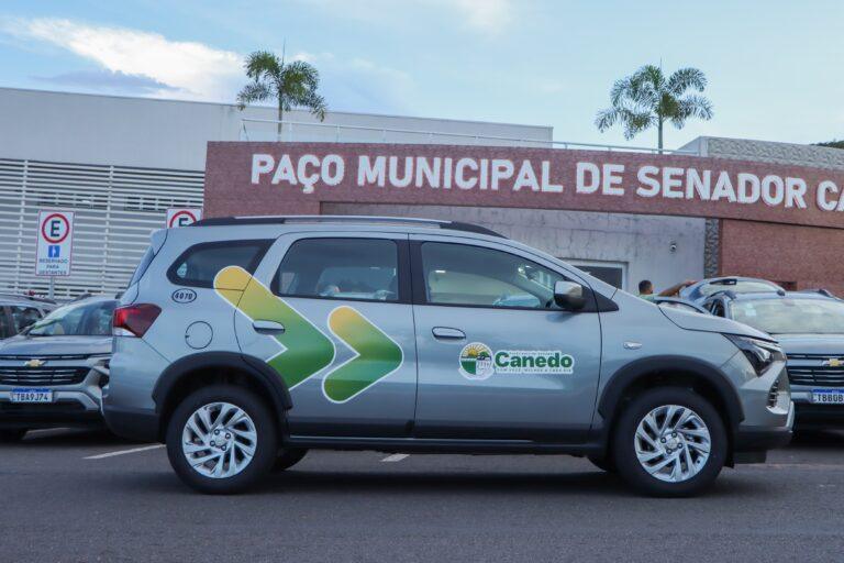 Prefeitura de Senador Canedo entrega novos veículos para reforçar   serviços  públicos