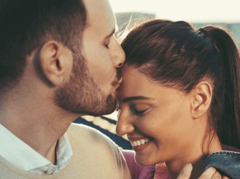 Aplicativo  de relacionamento  cristão  chega ao Brasil  com intuito  de unir pessoas com mesmo propósitos