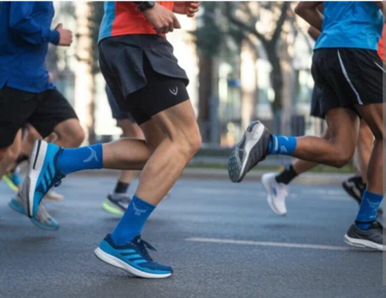 Meia azul:O novo código de flerte entre praticantes de corrida