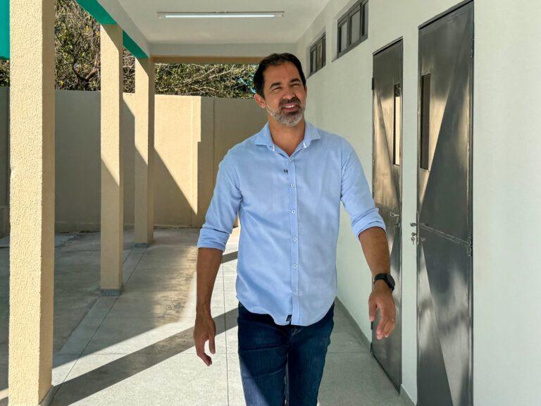 Fernando Pellozo  realiza última vistoria na nova escola do Residencial  Prado
