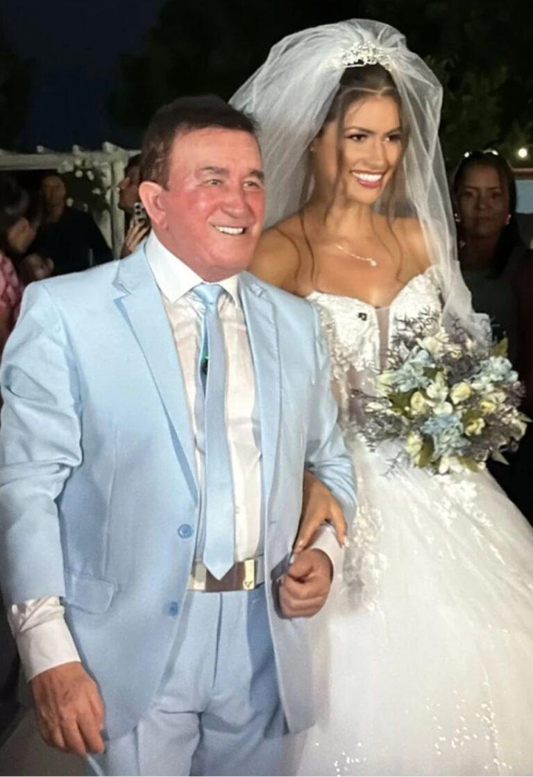 Amado Batista e Miss oficializam casamento religioso em luxuosa fazenda no interior de MT