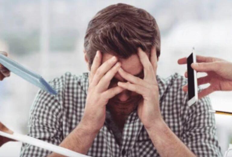 Empresas terão que monitorar saúde  mental dos funcionários a partir de maio