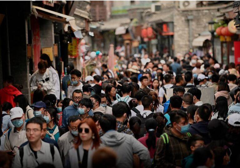 Uma empresa Chinesa criou a “Licença da infelicidade “,permitindo  que  funcionários que não tiver feliz fique em casa