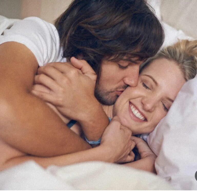 Maioria dos brasileiros acreditam que sexo casual pode levar ao amor