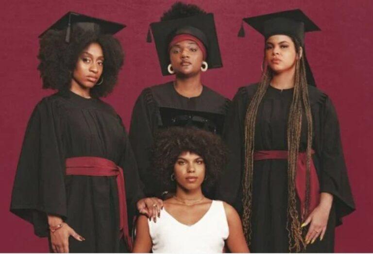 Prefeitura proíbe que seja imposto o uso do capelo tradicional para pessoas com cabelos crespos