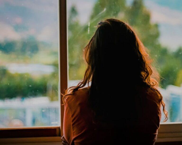 Estudo diz que mulheres solteiras  são mais felizes do que homens  solteiros