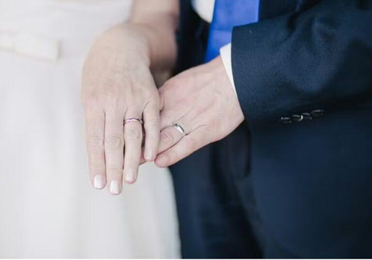 Casamento lavanda:Propõe  a relação entre duas pessoas sem envolver relações sexuais