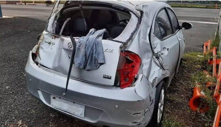 Homem ajuda vítima de capotamento e tem veículo furtado por motorista que socorria