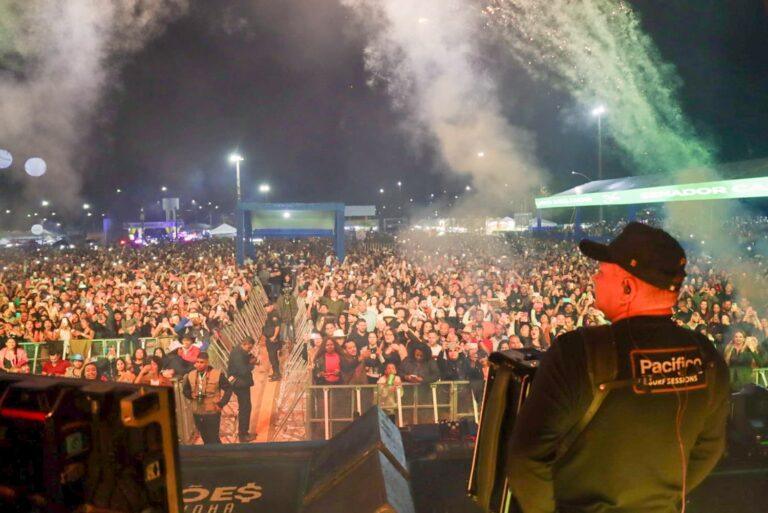 Segundo dia de Canedo Fest Show  leva Show de Barões da Pisadinha em noite vibrante de música e rodeio