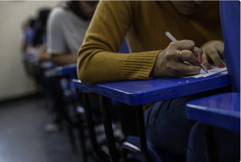 Cidade em Goiás abre novo concurso público com salários de até R$ 3,3 mil