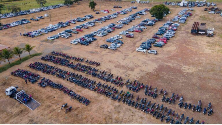 Detran Goiás bate martelo e vai realizar leilão com mais de 700 veículos